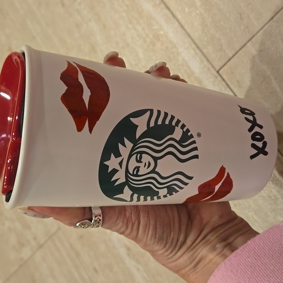 Starbucks Other - Starbuck's RARE and Limited Edition 2015 12 Ounce Lips XOXO Ceramic Travel Mug